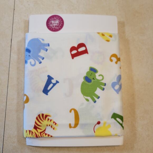 Cotton Fabric ABC 123 Animal Print 28x43 Nursery Quilting Cut Unbranded Kidcore - Picture 3 of 13